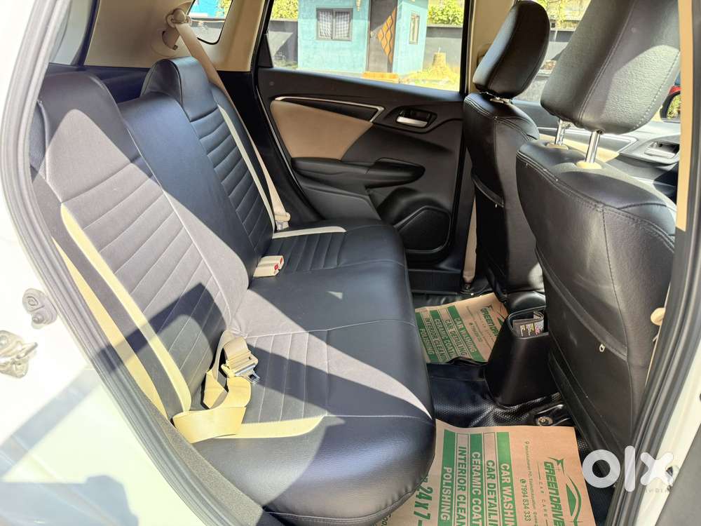 Honda Jazz V Cvt, 2015, Petrol