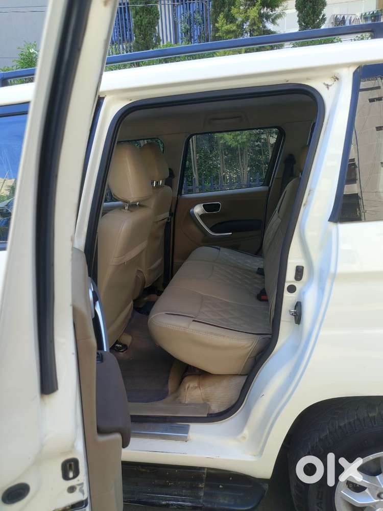 Mahindra Tuv 300 T8, 2018, Diesel
