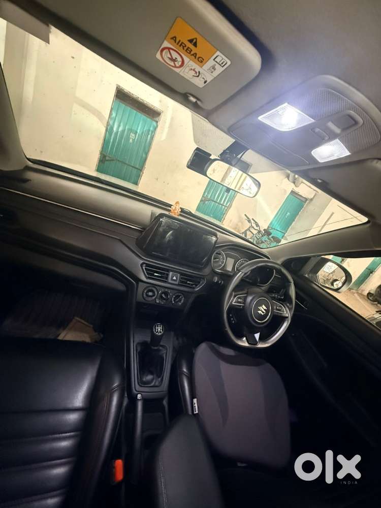 Maruti Brezza 1.5 Vxi 2024