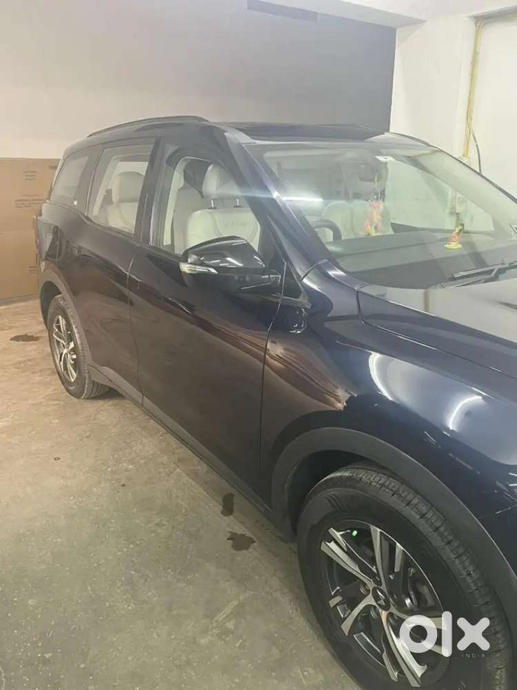 Mahindra Xuv700 2021 Petrol Well Maintained