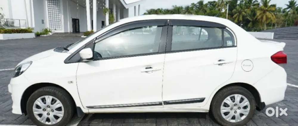 Honda Amaze Car