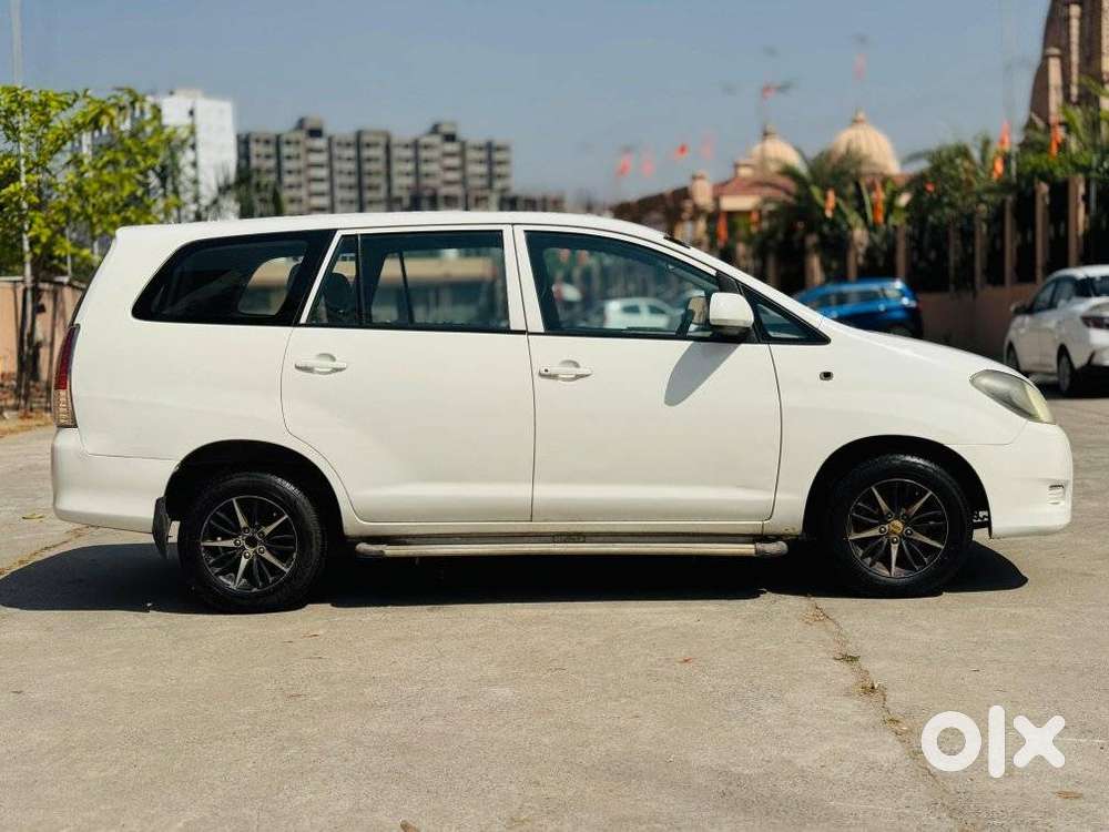 Toyota Innova 2.5 G (diesel) 8 Seater, 2009, Diesel