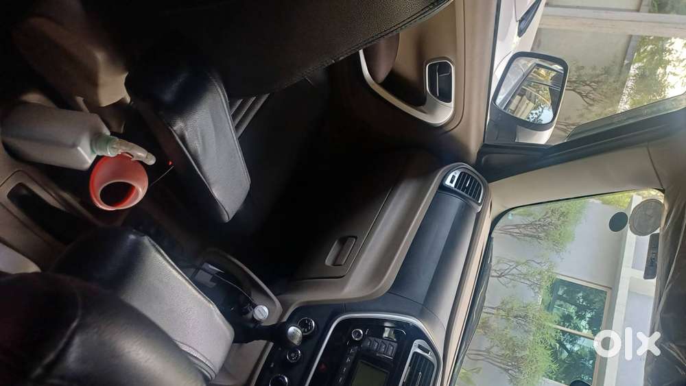 Mahindra Tuv 300 2017 Diesel 95500 Km Driven