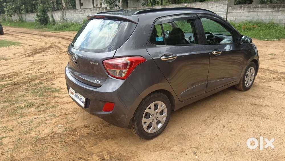 Hyundai Grand I10 Sportz, 2014, Petrol