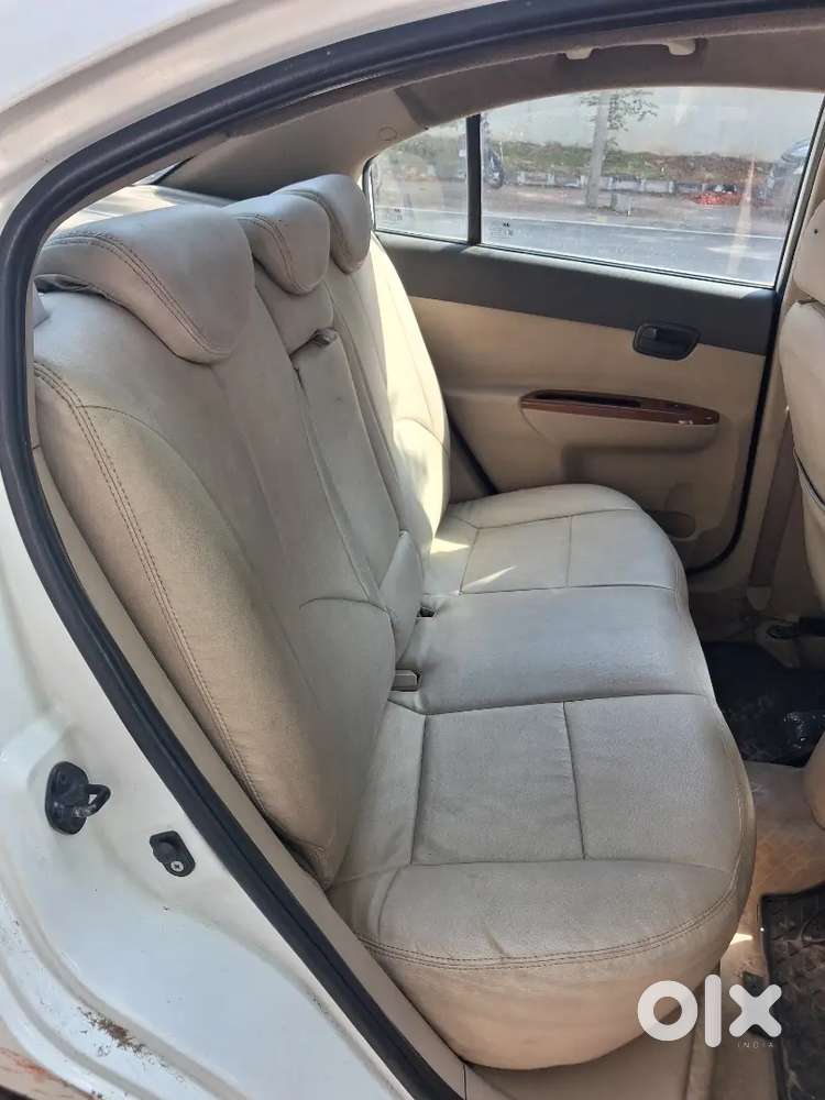 Hyundai Verna 2011 Diesel 131000 Km Driven