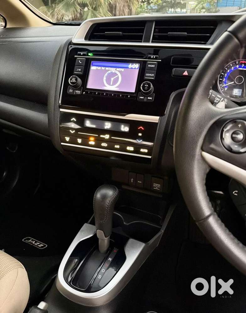 Honda Jazz V Cvt, 2018, Petrol