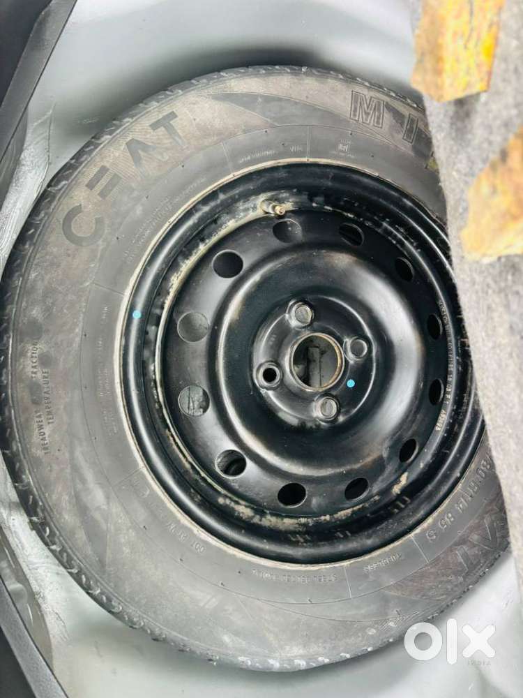 Maruti Suzuki Swift Vvt Zxi, 2017, Petrol