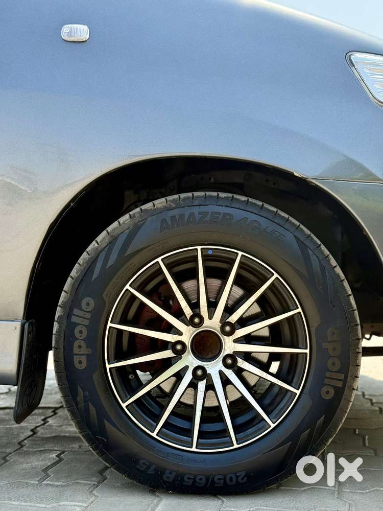 Toyota Innova 2.5 G (diesel) 8 Seater Bs Iv, 2016, Diesel