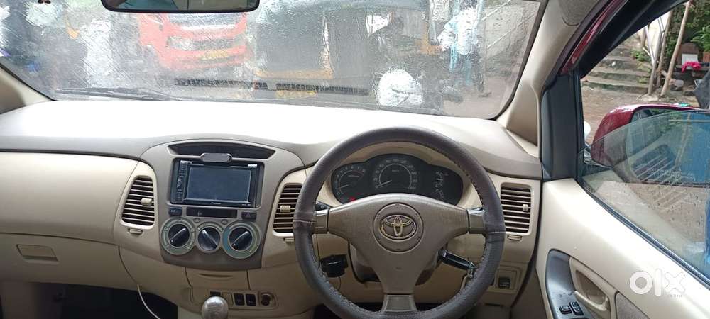 Toyota Innova 2006 Petrol Cng Good Condition All Papers Valid