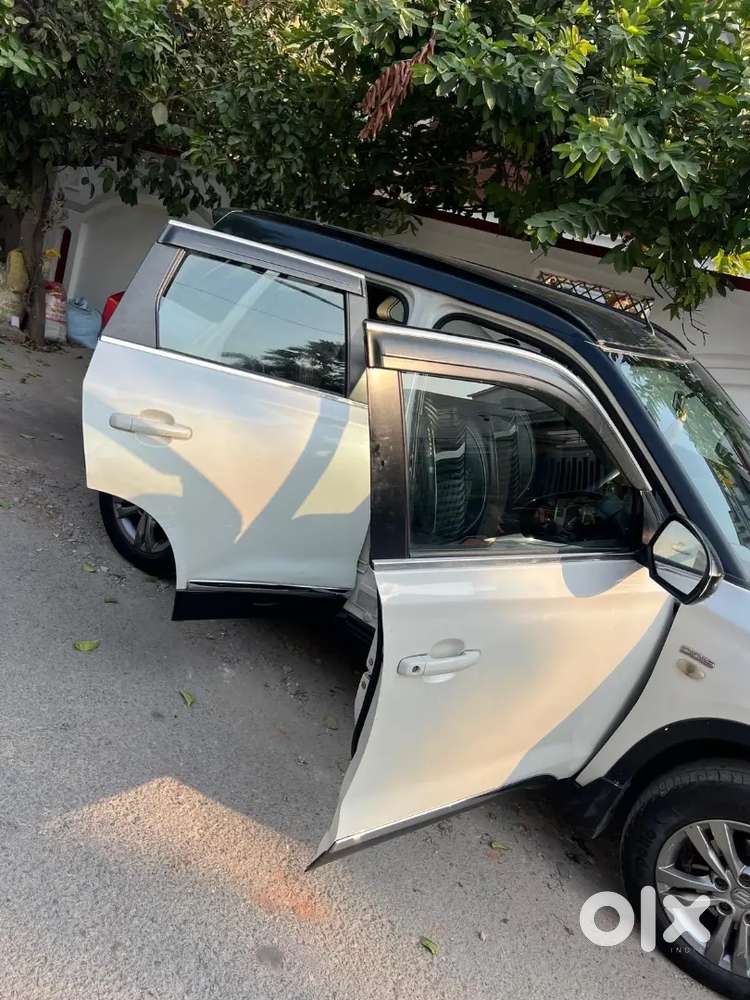 Maruti Suzuki Brezza 2017. Less Driven. Vip No. 2222