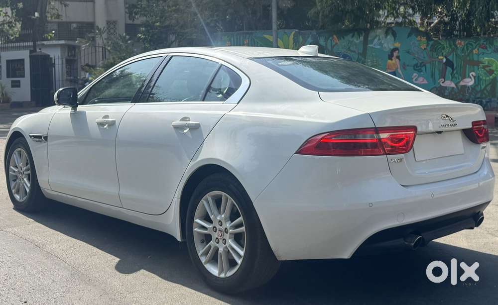 Jaguar Xe Portfolio, 2019, Petrol