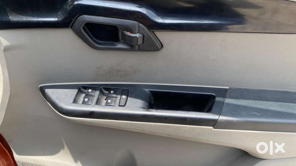 Mahindra Kuv 100 Mfalcon G80 K4, 2017, Petrol