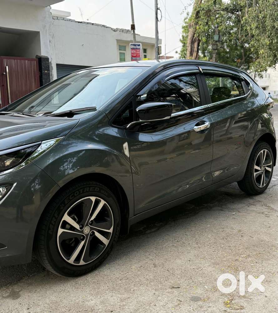Tata Altroz 1.2 Xza Petrol Dct, 2023, Petrol