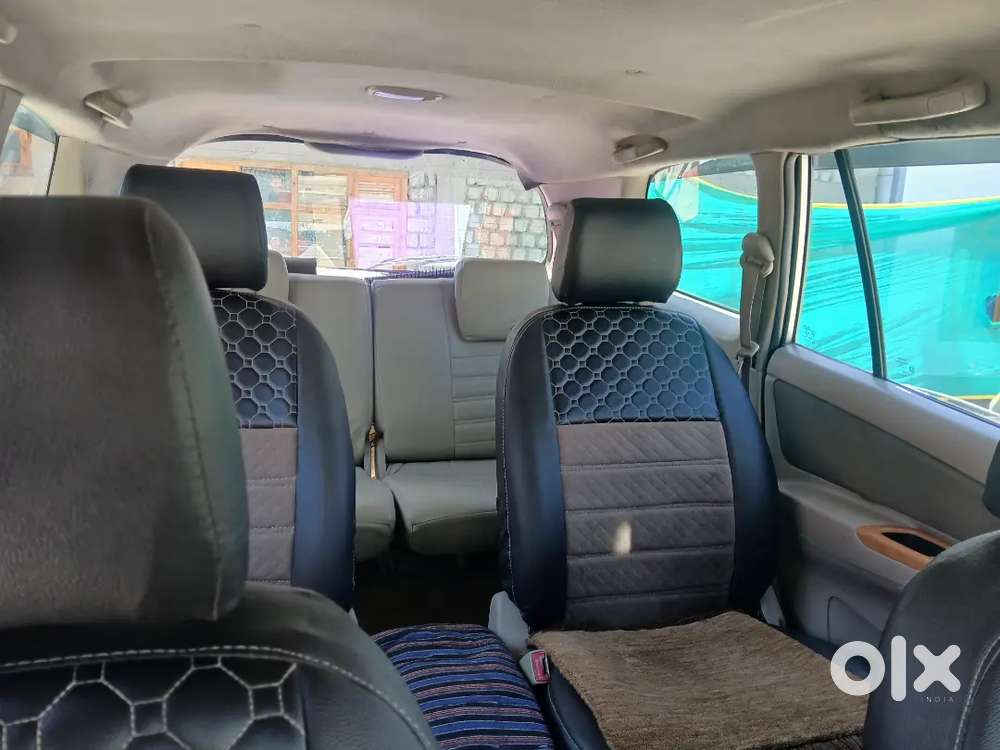 Toyota Innova 2.5v Top Model