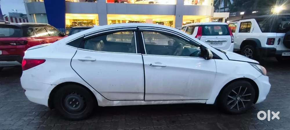 2013 Hyundai Verna Sx O
