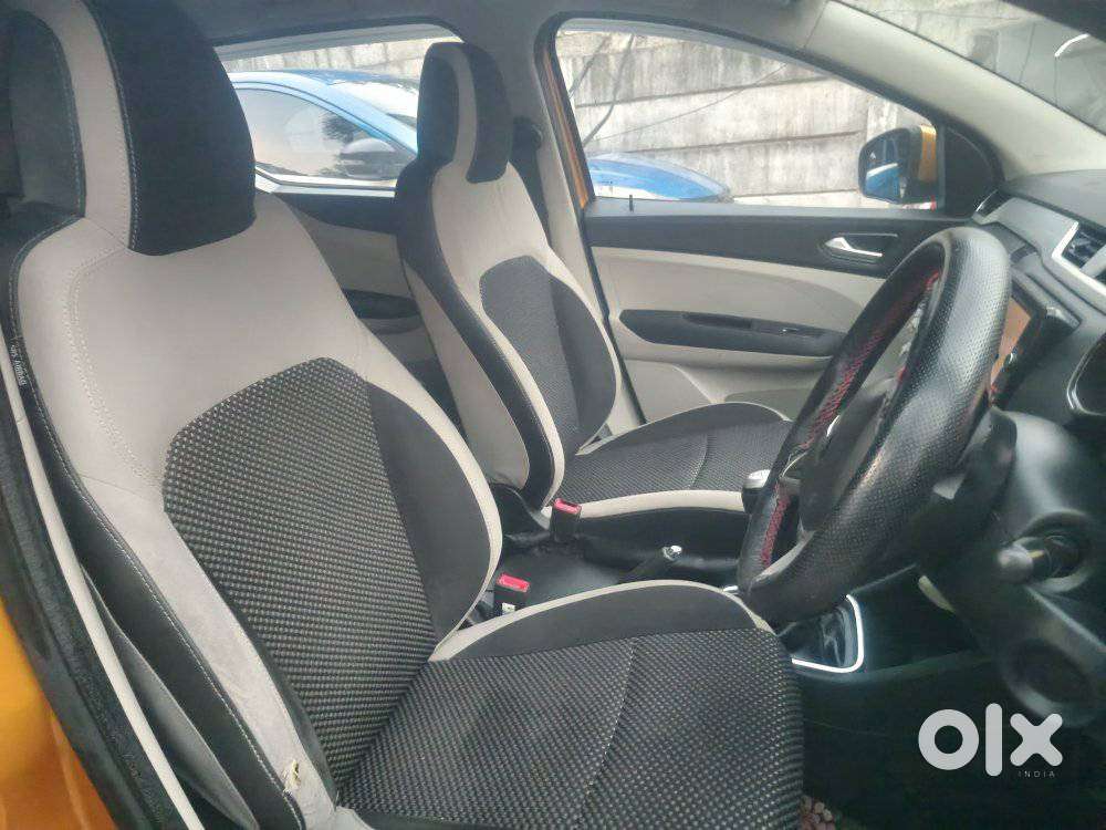 Renault Triber Rxz, 2019, Petrol