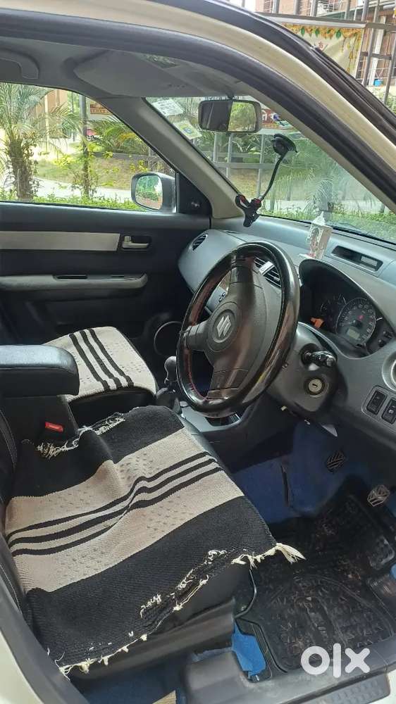 Maruti Suzuki Dzire 2011