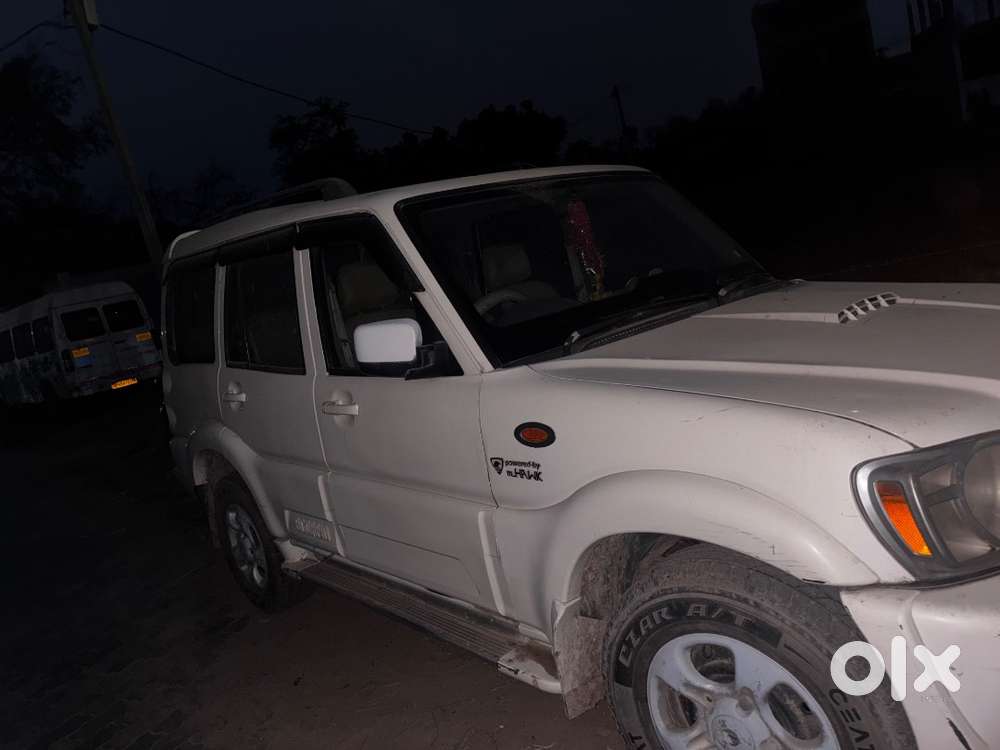 Mahindra Scorpio 2015