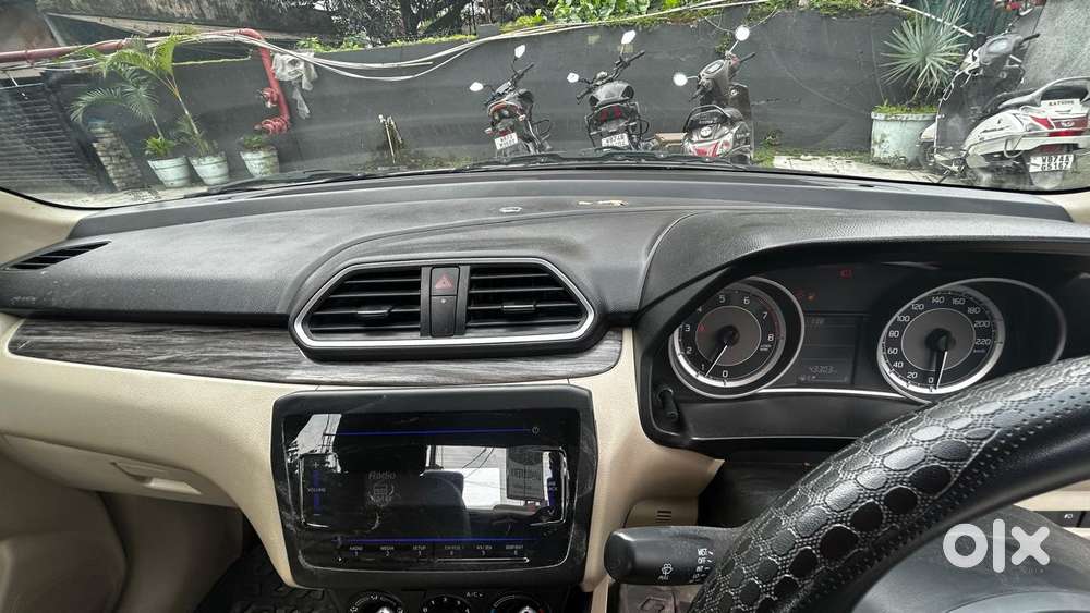 Maruti Suzuki Dzire 1.2 Vxi, 2023, Petrol