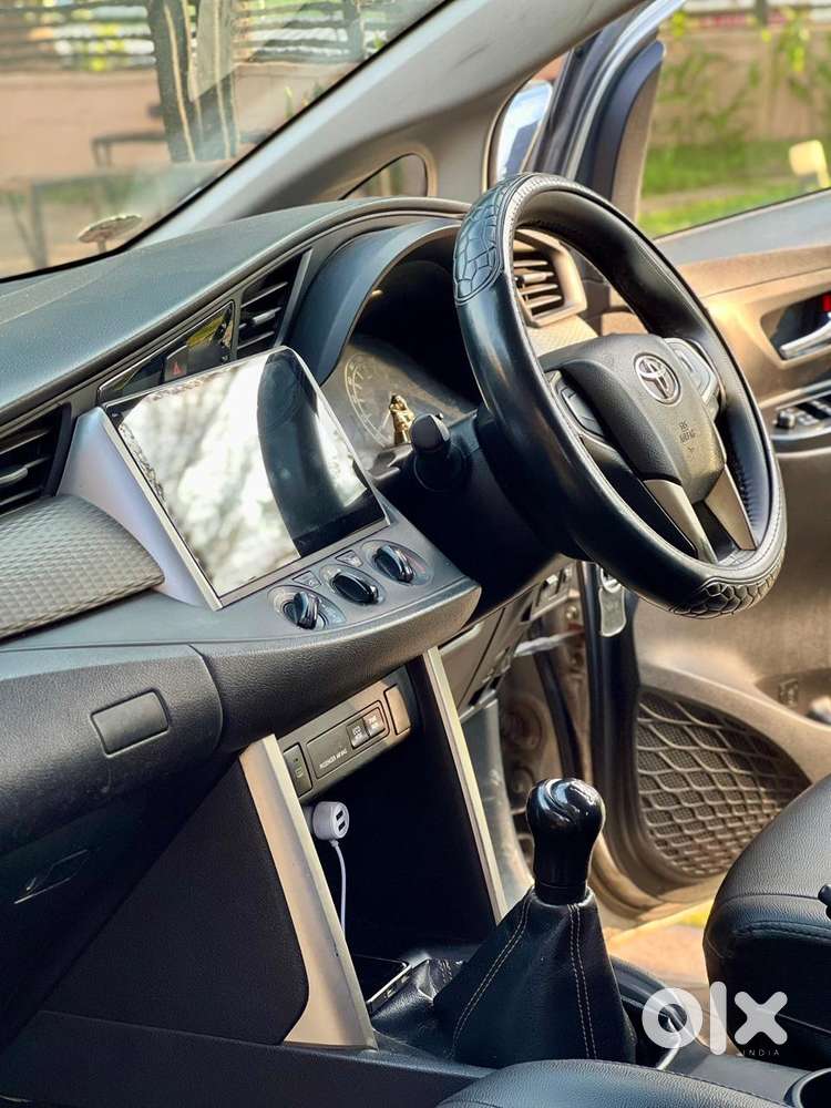 Toyota Innova Crysta 2.4 G Mt 7 Str, 2016, Diesel