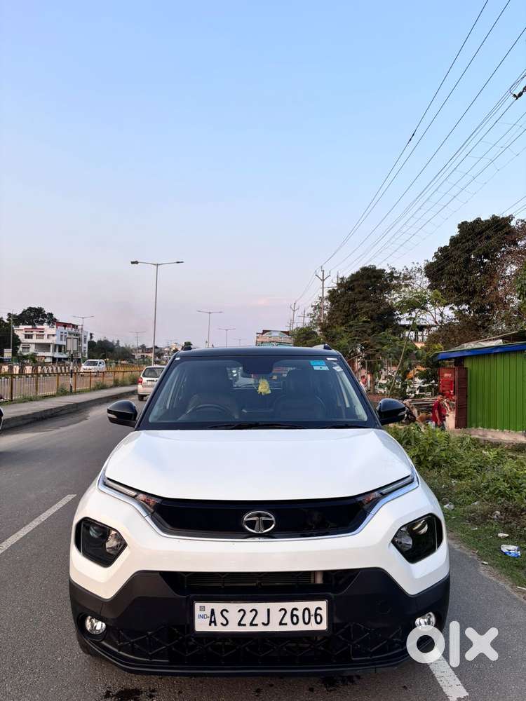 Tata Punch Creative Dual Tone Mt Sunroof, 2023, Petrol