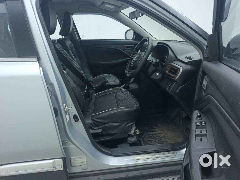 Maruti Suzuki Brezza Vxi At, 2024, Petrol