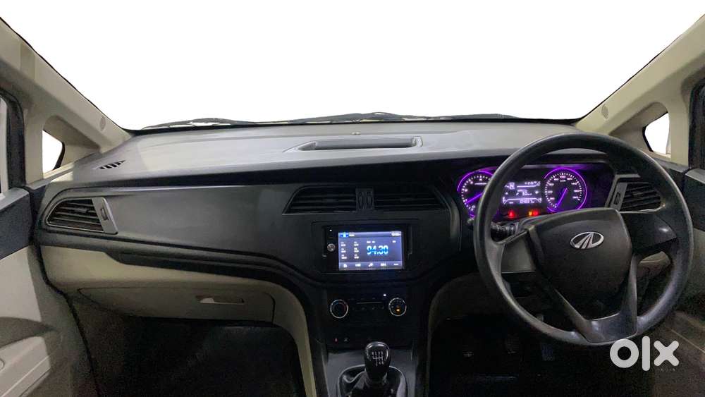 Mahindra Marazzo
