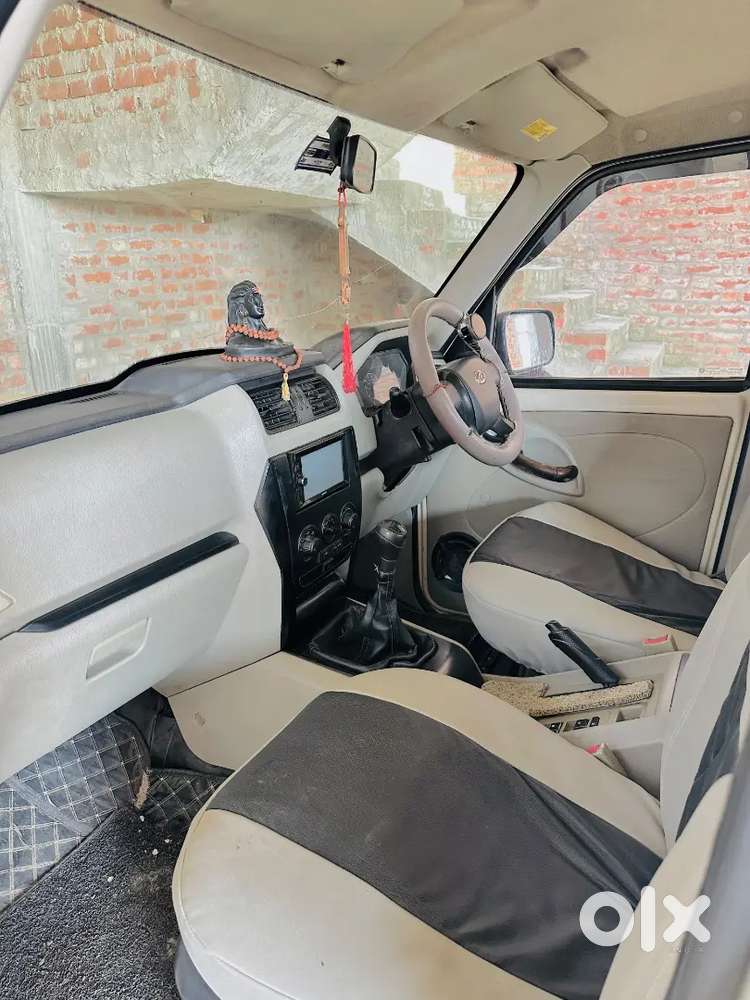 Mahindra Scorpio S4 Plus 2015