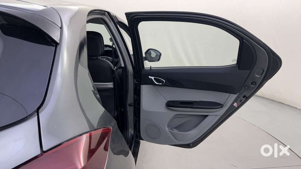 Tata Tiago 1.2 Revotron Xz Plus, 2020, Petrol