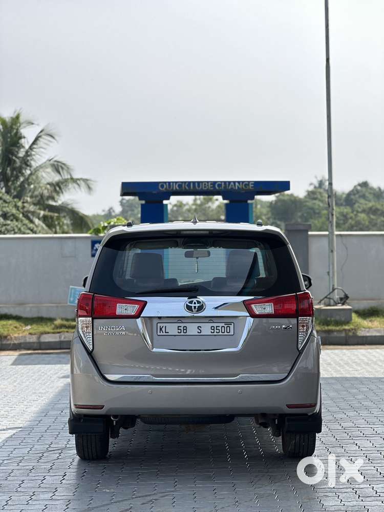 Toyota Innova Crysta 2.8z Automatic, 2016, Diesel