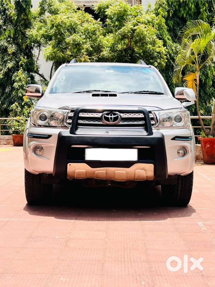 Toyota Fortuner 3.0 4x4 Manual, 2010, Diesel