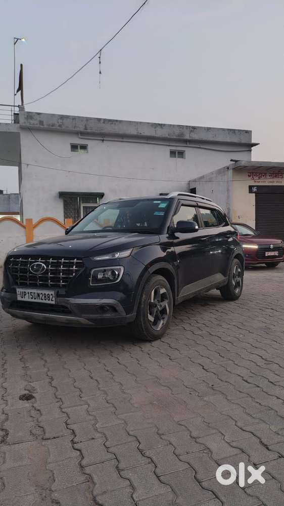 Hyundai Venue 1.0 Sx Turbo Imt Dual Tone Sport, 2021, Petrol
