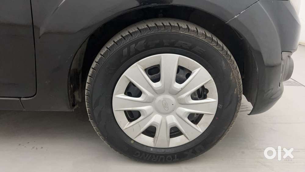 Ford Figo 2010-2012 Petrol Zxi, 2013, Petrol