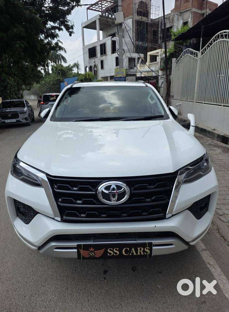 Toyota Fortuner 4x2 At 2.8 Diesel, 2021, Diesel