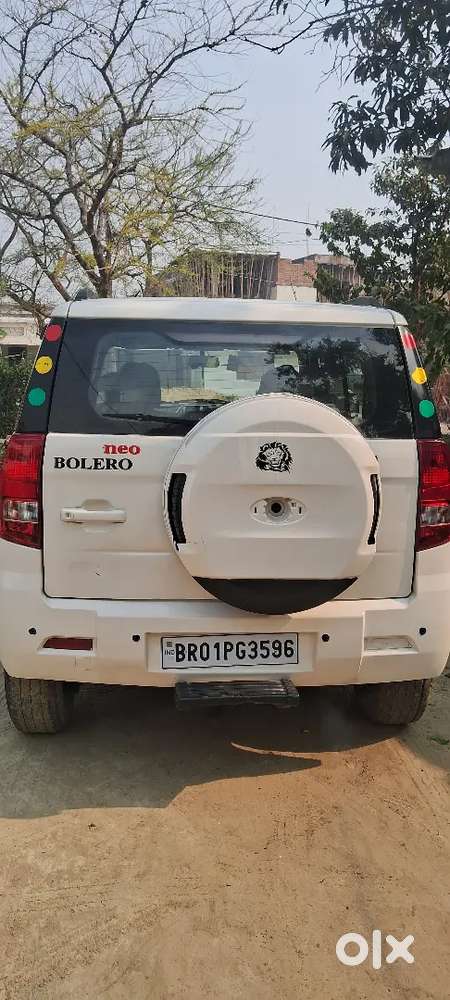 Mahindra Tuv 300