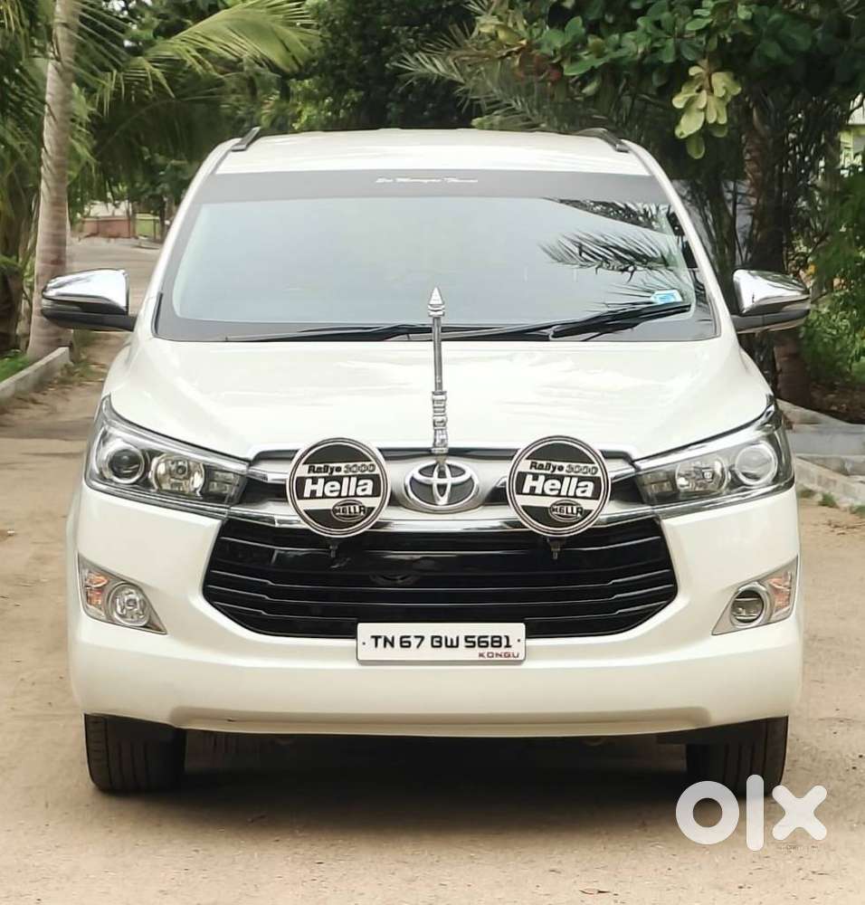 Toyota Innova Crysta 2.8z Automatic, 2019