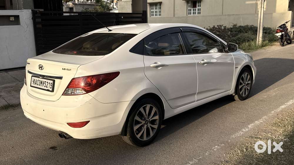 Hyundai Fluidic Verna 1.6 CRDi SX, 2015, Diesel