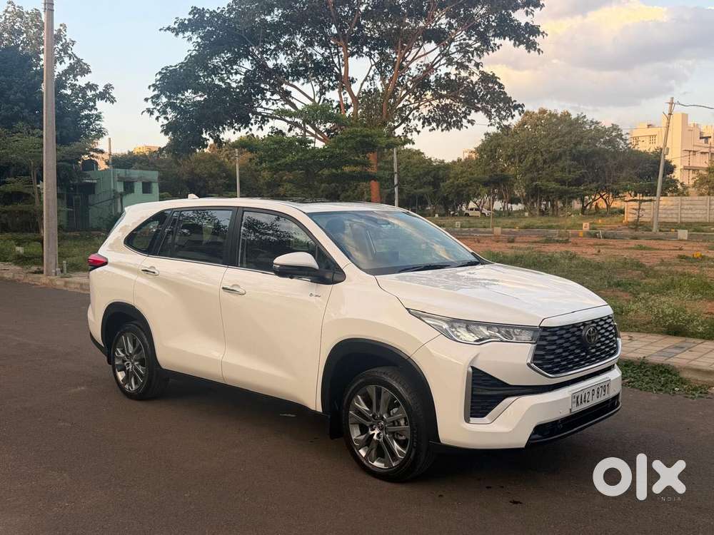 Toyota Innova Hycross 2.0 Zx (o) Hybrid 7 Str, 2026, Petrol
