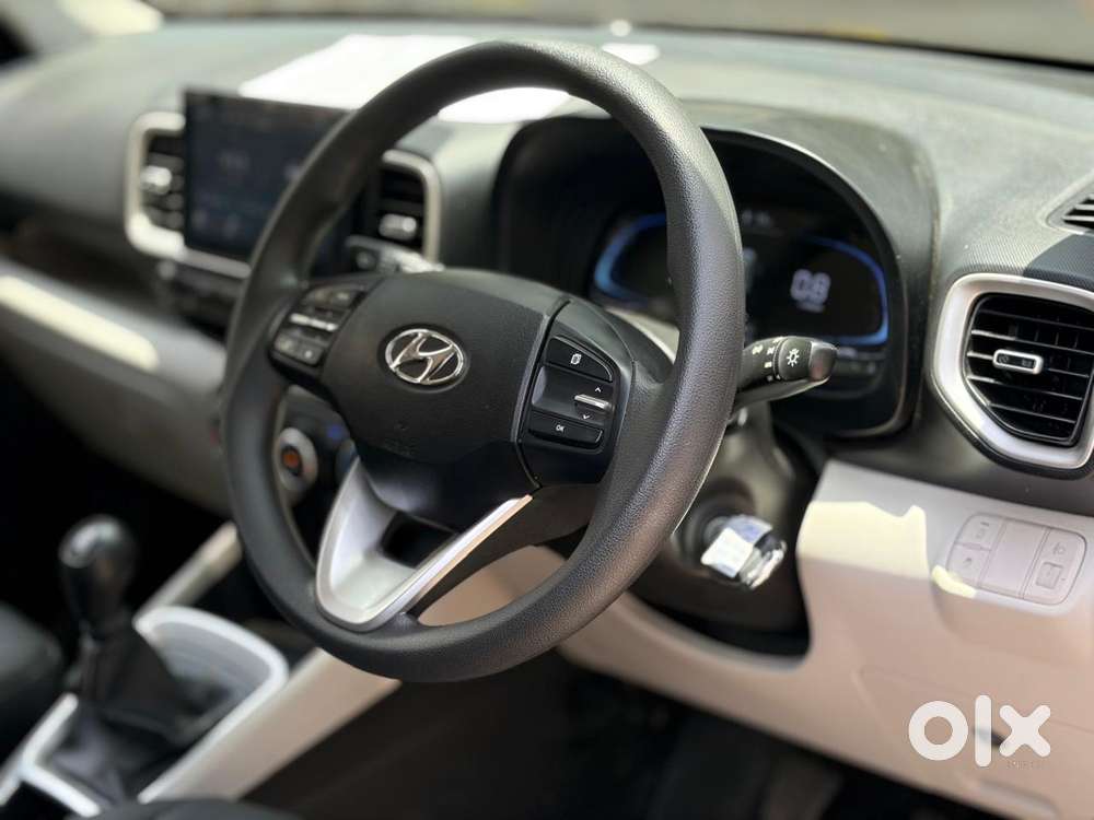 Hyundai Venue 1.2 S (o), 2025, Petrol