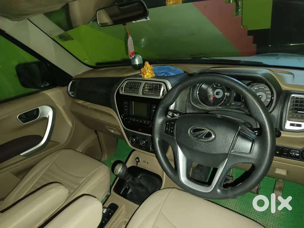 Mahindra Tuv 300 2016