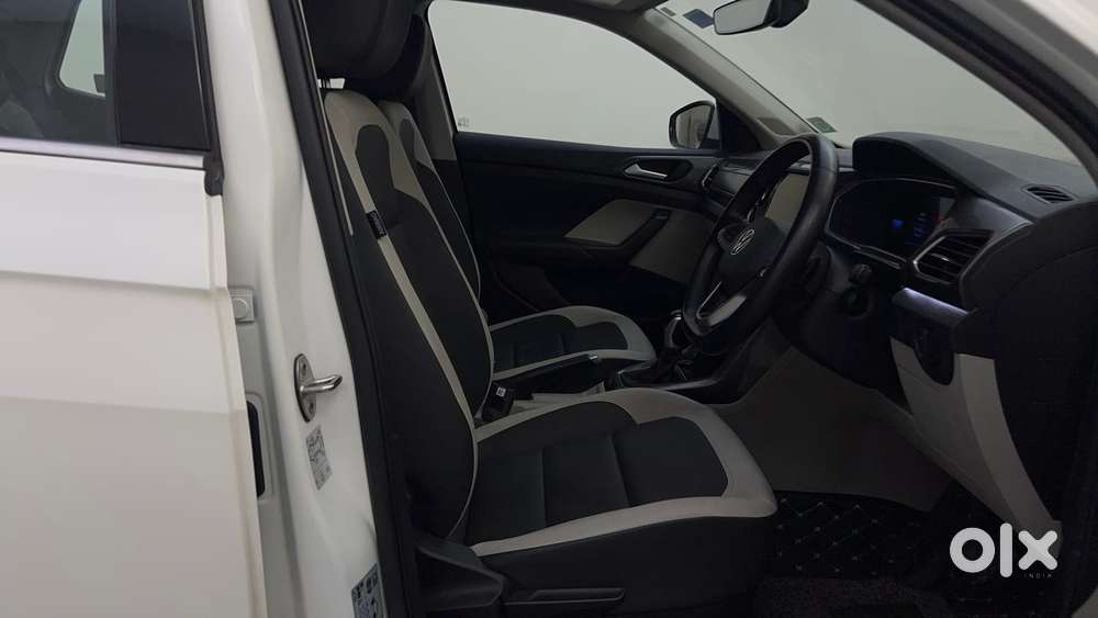 Volkswagen Taigun Topline 1.0 Tsi At (electric Seats), 2023, Petrol