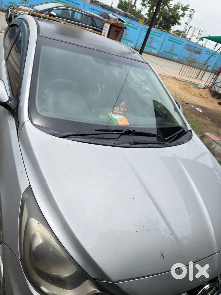 Hyundai Verna Sx 2012 (all New Tyers)
