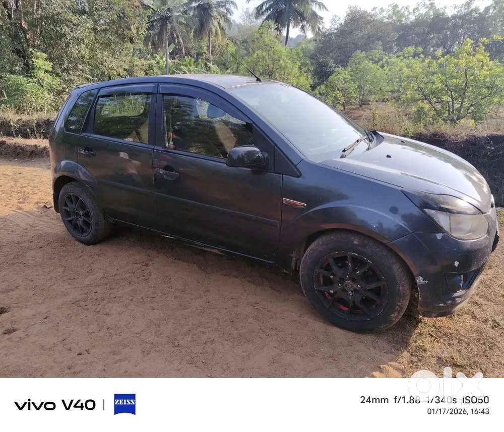 Ford Figo 2011 Diesel 130000 Km Driven