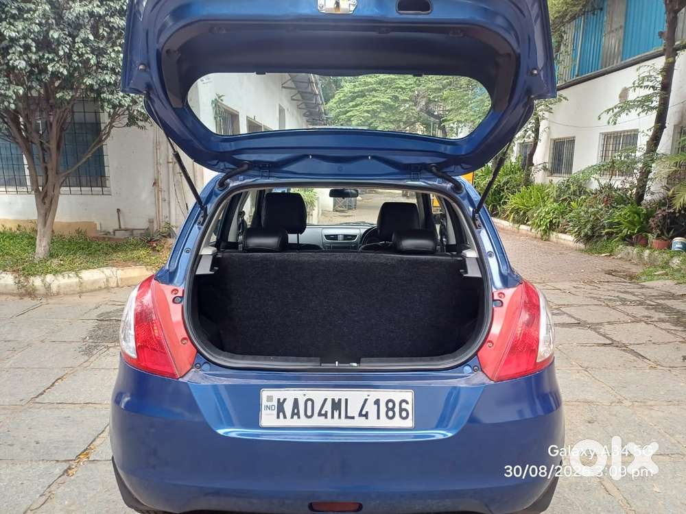 Maruti Suzuki Swift Vxi, 2012, Petrol
