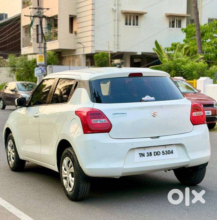 Maruti Suzuki Swift Vxi + Manual, 2023, Petrol