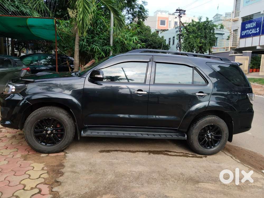 Toyota Fortuner Diesel 2013