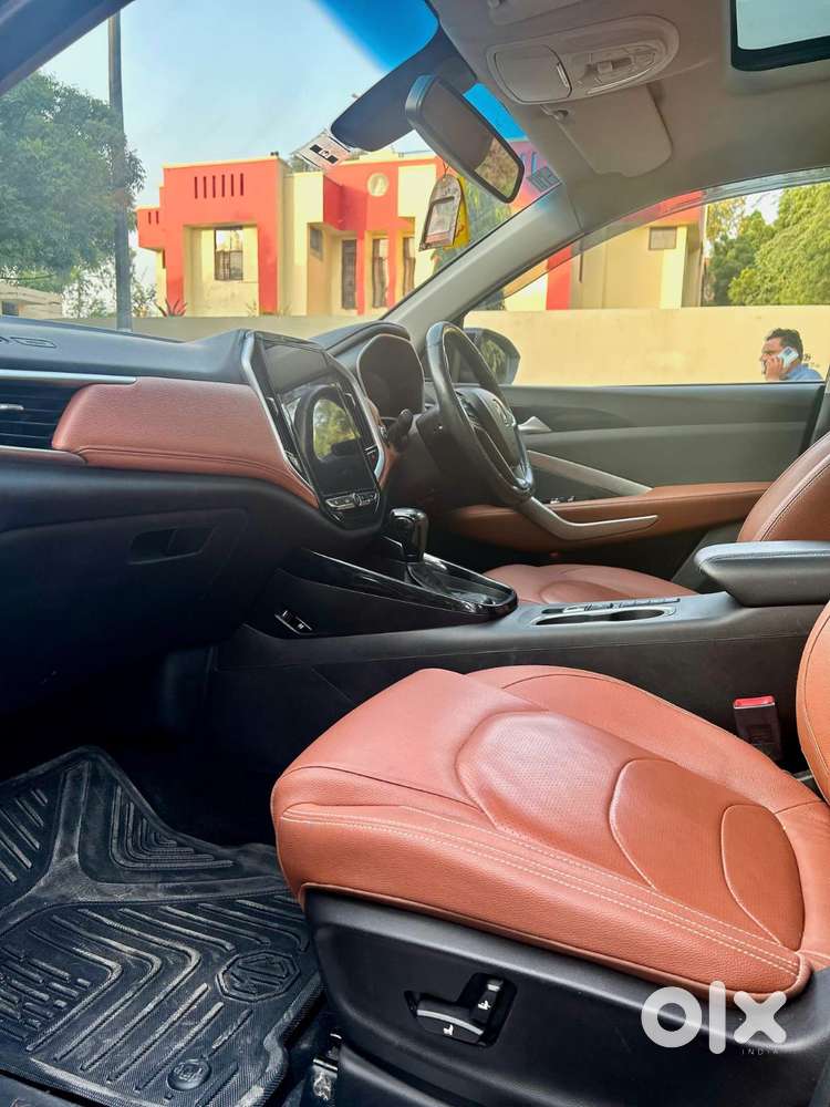 Mg Hector Plus 1.5 Sharp Turbo Cvt 6 Str, 2022, Petrol