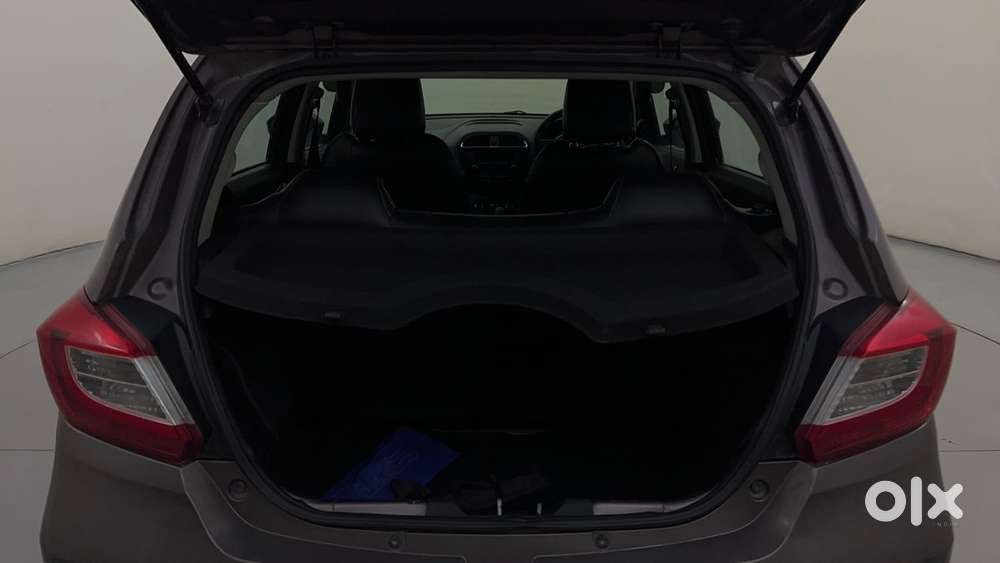 Tata Tiago Xza, 2018, Petrol