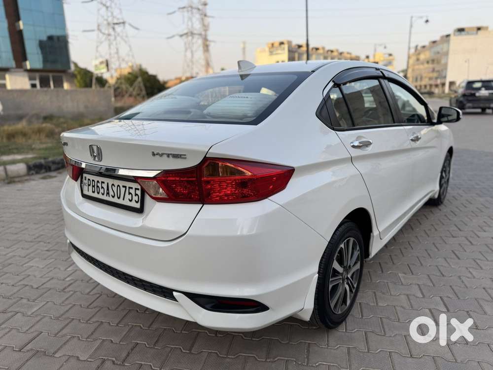 Honda City I-vtec V, 2018, Petrol