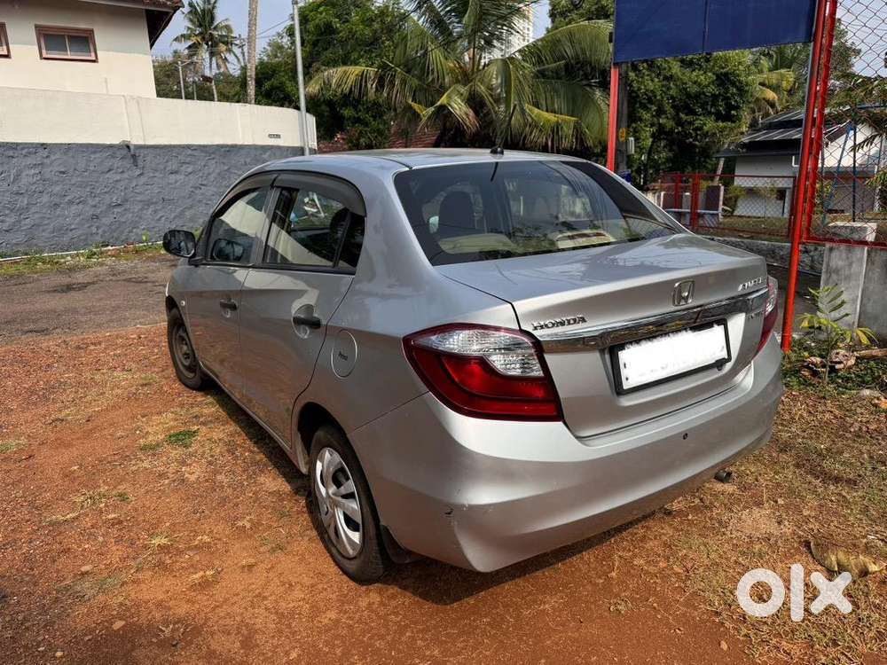Honda Amaze 2017 Petrol Well Maintained
